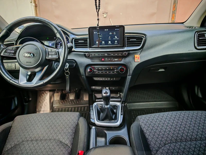 Kia Ceed 1.4/99к./LPG/FULL LED/NAVIGATION/, снимка 5 - Автомобили и джипове - 52778596