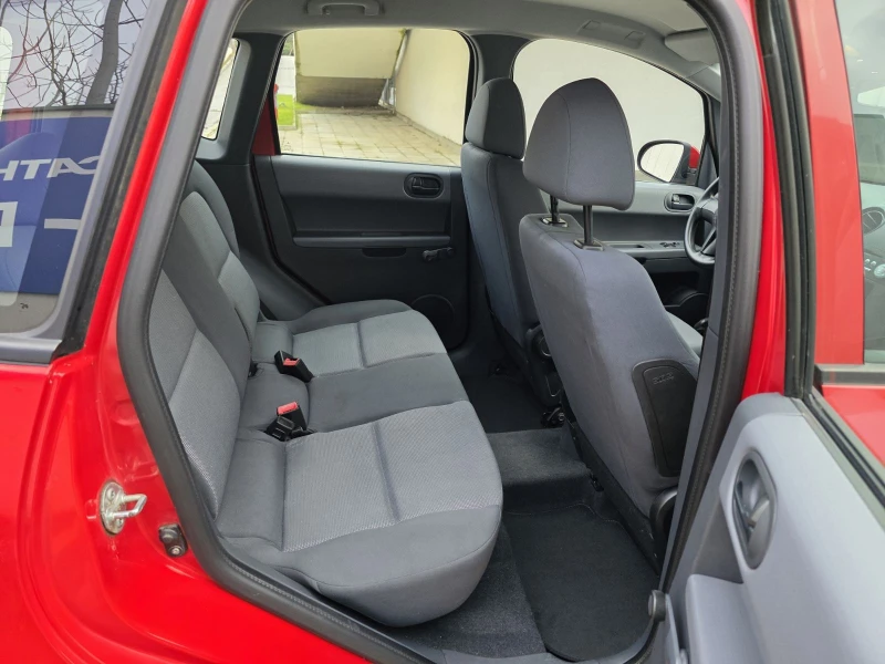 Mitsubishi Colt 1.3 Avtomatic, снимка 13 - Автомобили и джипове - 53444639