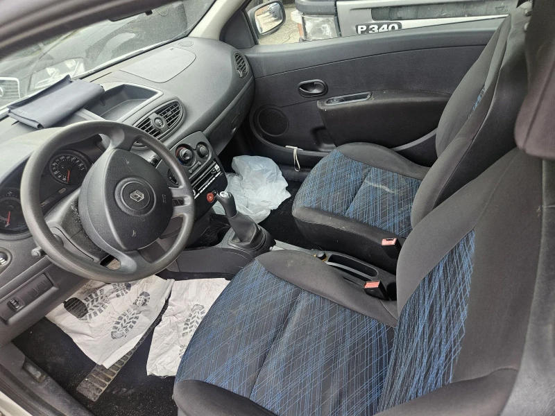 Renault Clio 1.5d* Климатик , снимка 4 - Автомобили и джипове - 53476558