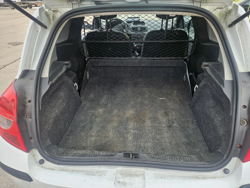Renault Clio 1.5d* Климатик , снимка 5 - Автомобили и джипове - 53476558
