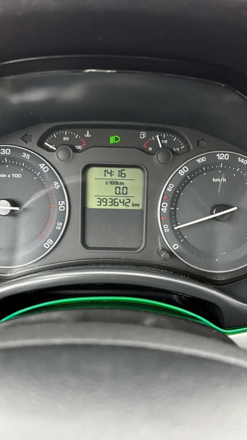 Skoda Octavia, снимка 17 - Автомобили и джипове - 53528885