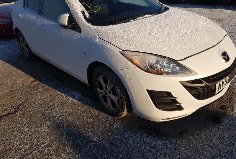 Mazda 3 1.6 MZR CD, снимка 4 - Автомобили и джипове - 20274686