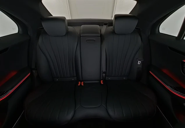 Mercedes-Benz S 350 d 4Matic = AMG Line = Airmatic Гаранция - изображение 8