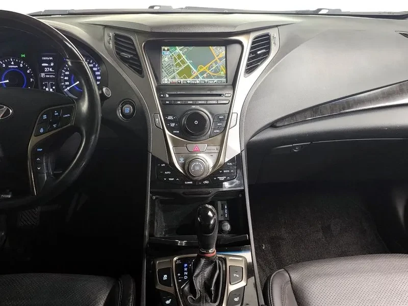 Hyundai Grandeur 2.4, снимка 13 - Автомобили и джипове - 54626089