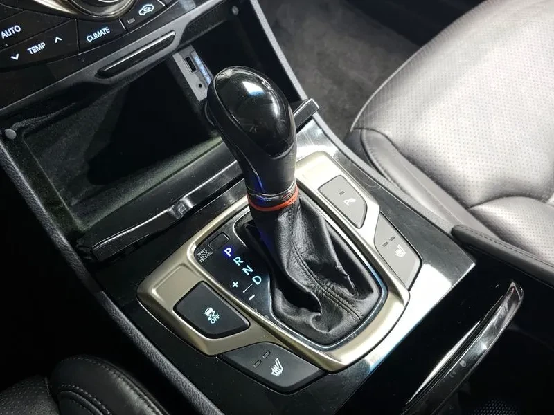 Hyundai Grandeur 2.4, снимка 9 - Автомобили и джипове - 54626089