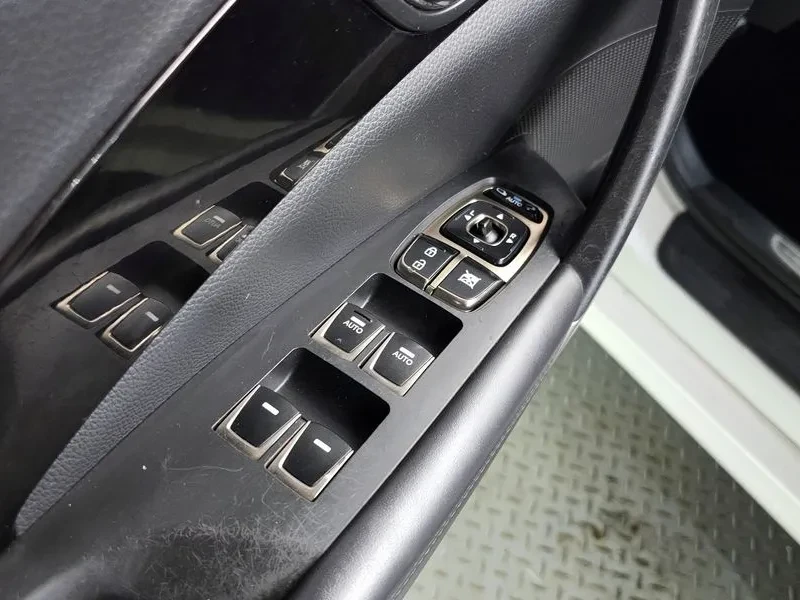 Hyundai Grandeur 2.4, снимка 16 - Автомобили и джипове - 54626089