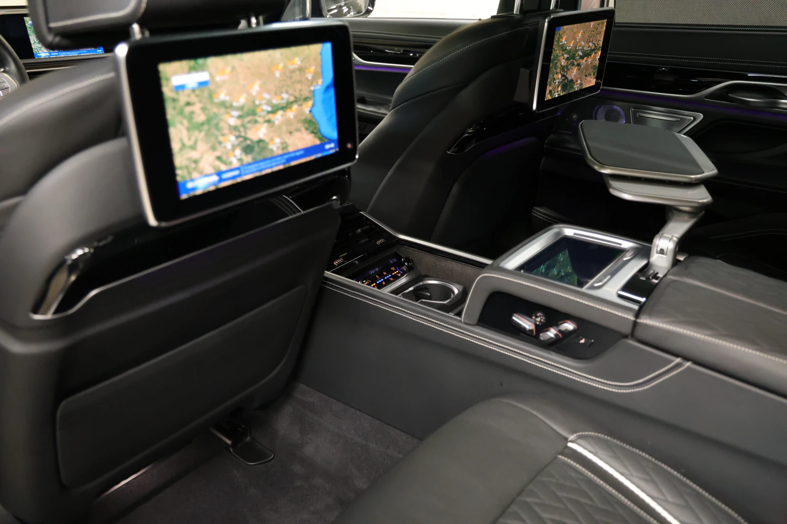 BMW 750 i Long xDrive M-Paket Individual - изображение 10