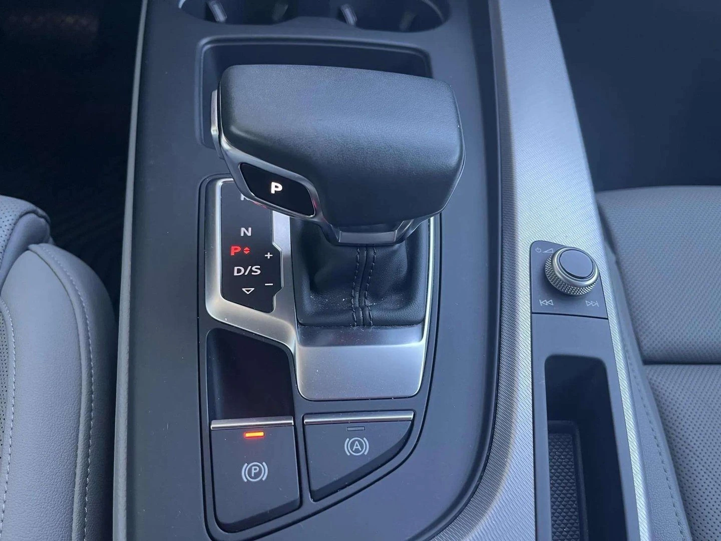 Audi A4 S line 40 TDI quattro | Mobile.bg   9