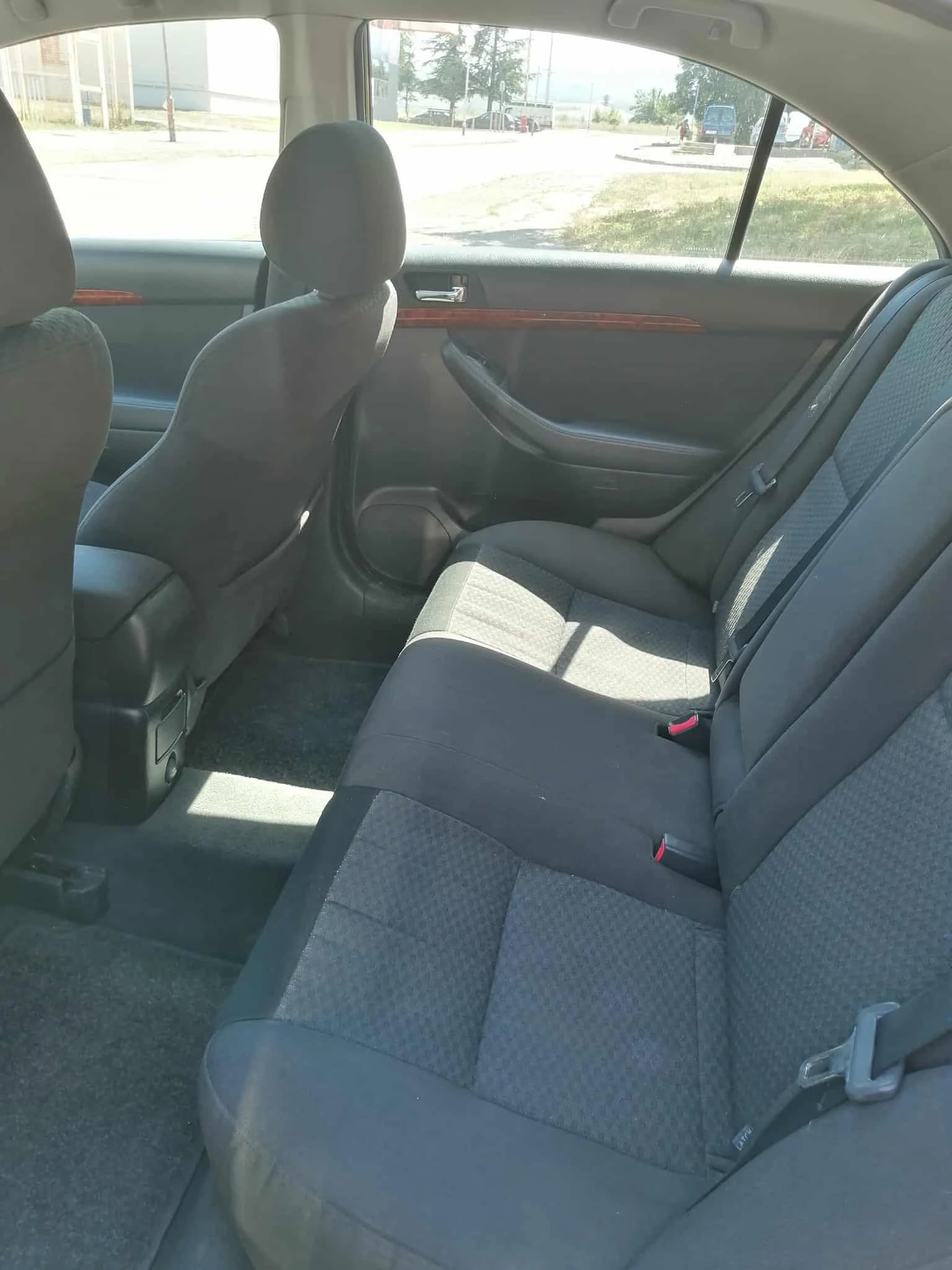 Toyota Avensis  - изображение 2