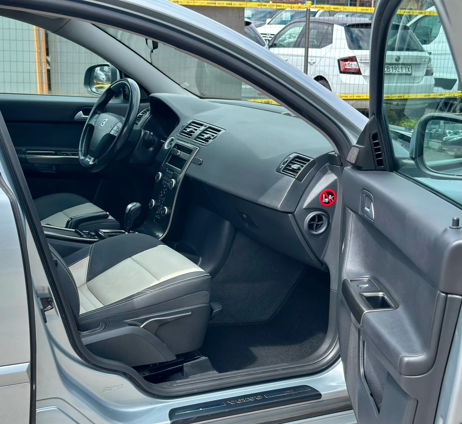 Volvo S40 2.5i T5 Facelift R Disegn Automatic  | Mobile.bg — изображение 8