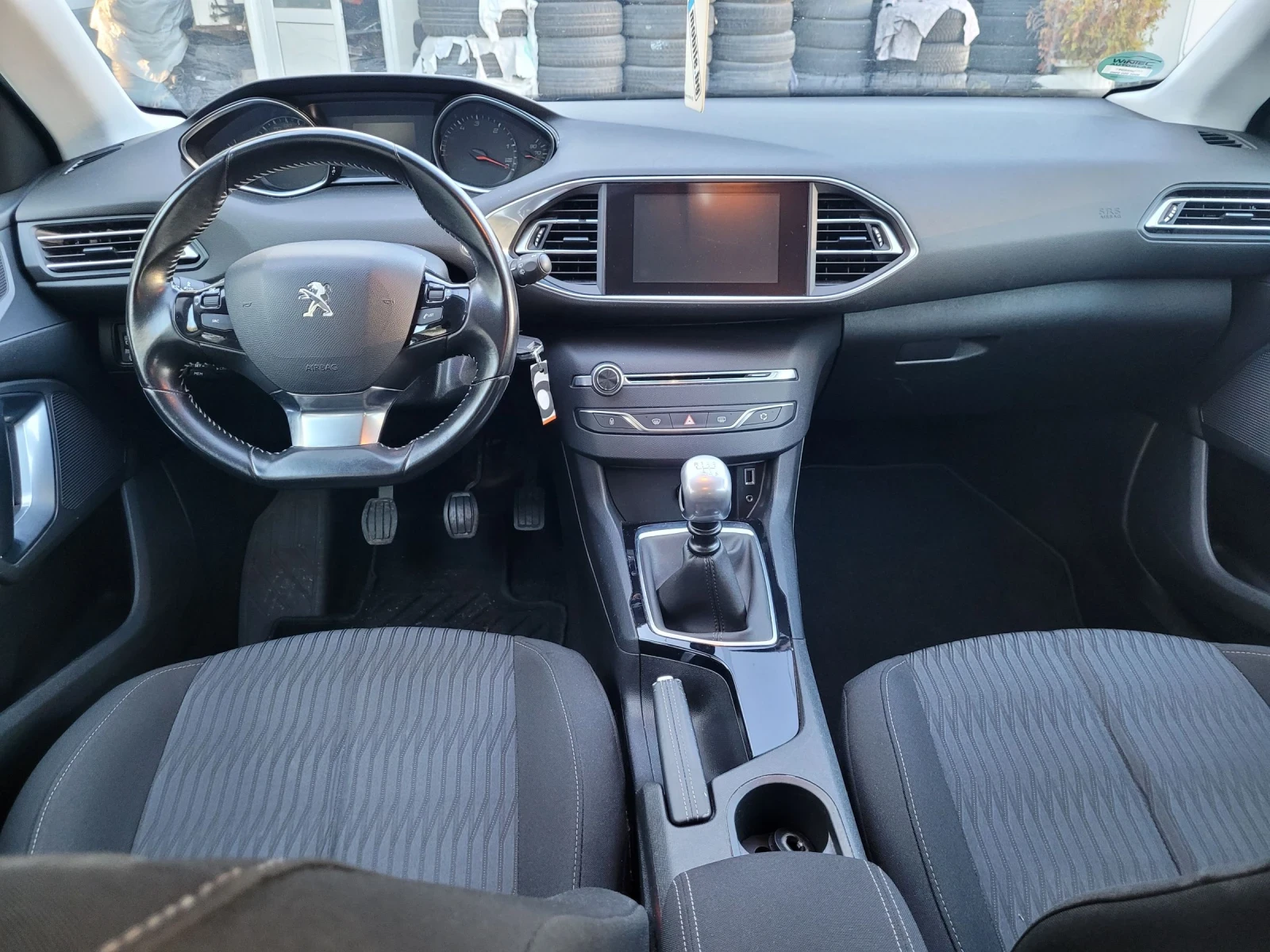 Peugeot 308 1.6  HDI  - изображение 9