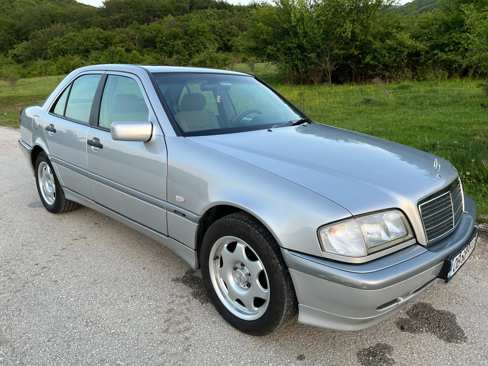 Mercedes-Benz C 200 Газ-Бензин - изображение 8