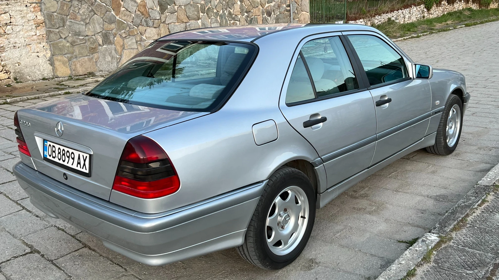 Mercedes-Benz C 200 Газ-Бензин - изображение 3