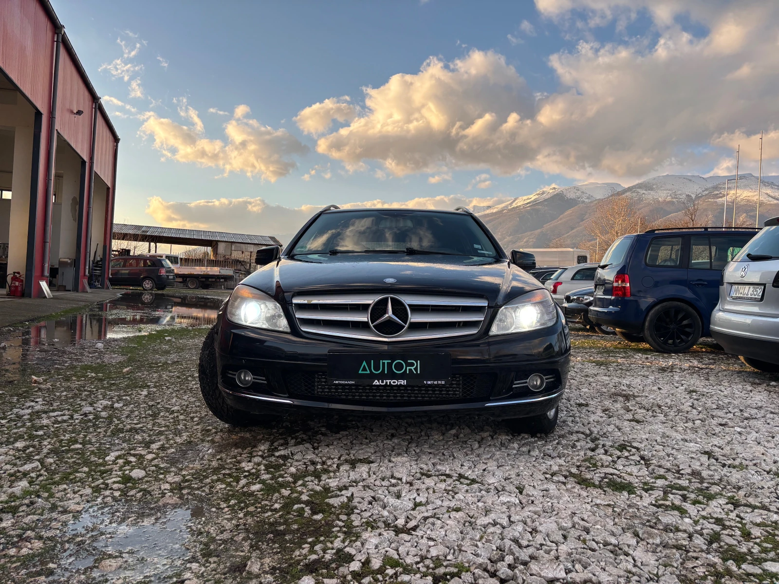 Mercedes-Benz C 220 AVANTGARDE/ОБСЛУЖЕНА/ПОДГРЕВ/АВТОМАТ - изображение 2