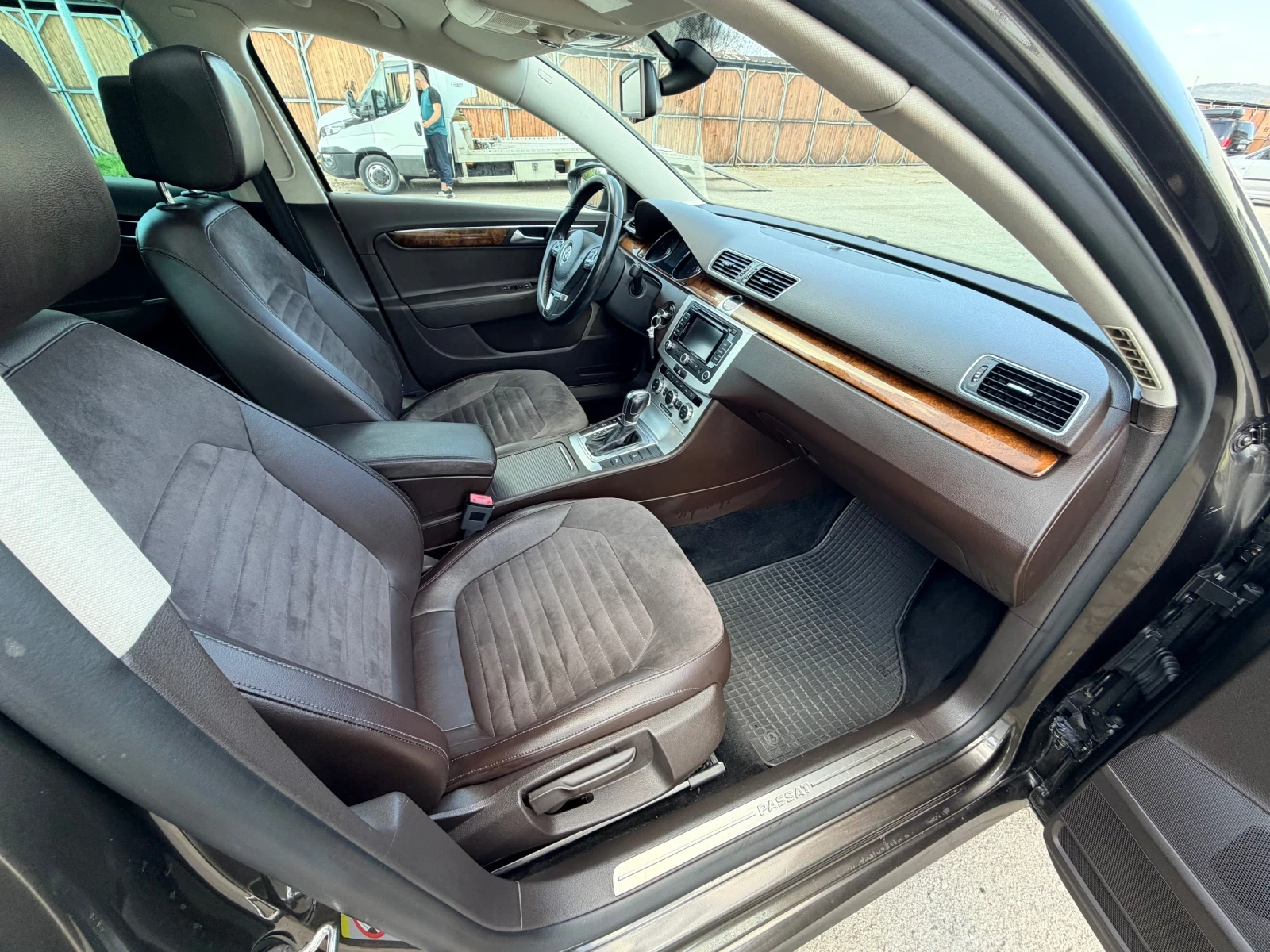 VW Passat 2, 0-TDI-DSG, снимка 17 - Автомобили и джипове - 54232512