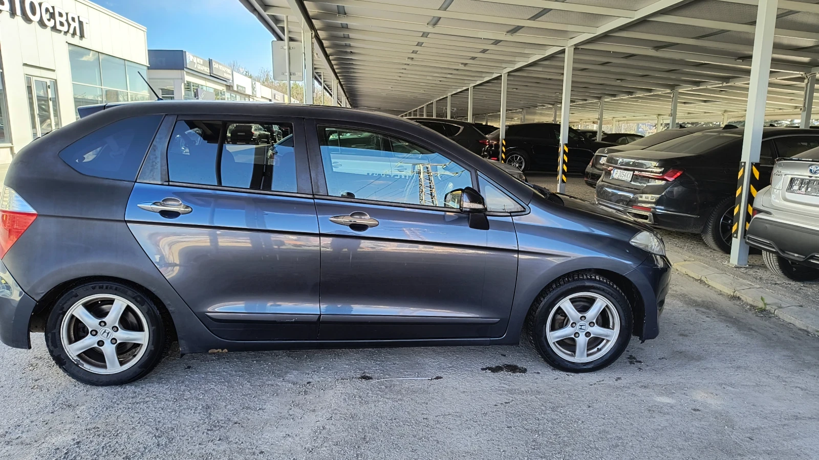 Honda Fr-v, снимка 5 - Автомобили и джипове - 54255971