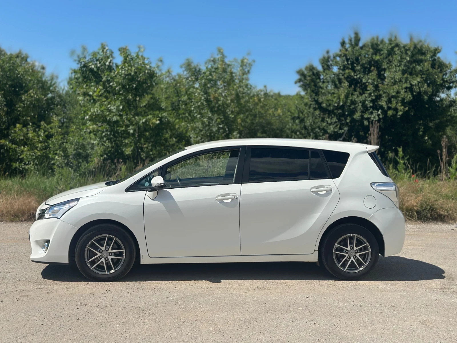 Toyota Verso Италия/Камера, снимка 3 - Автомобили и джипове - 54959562