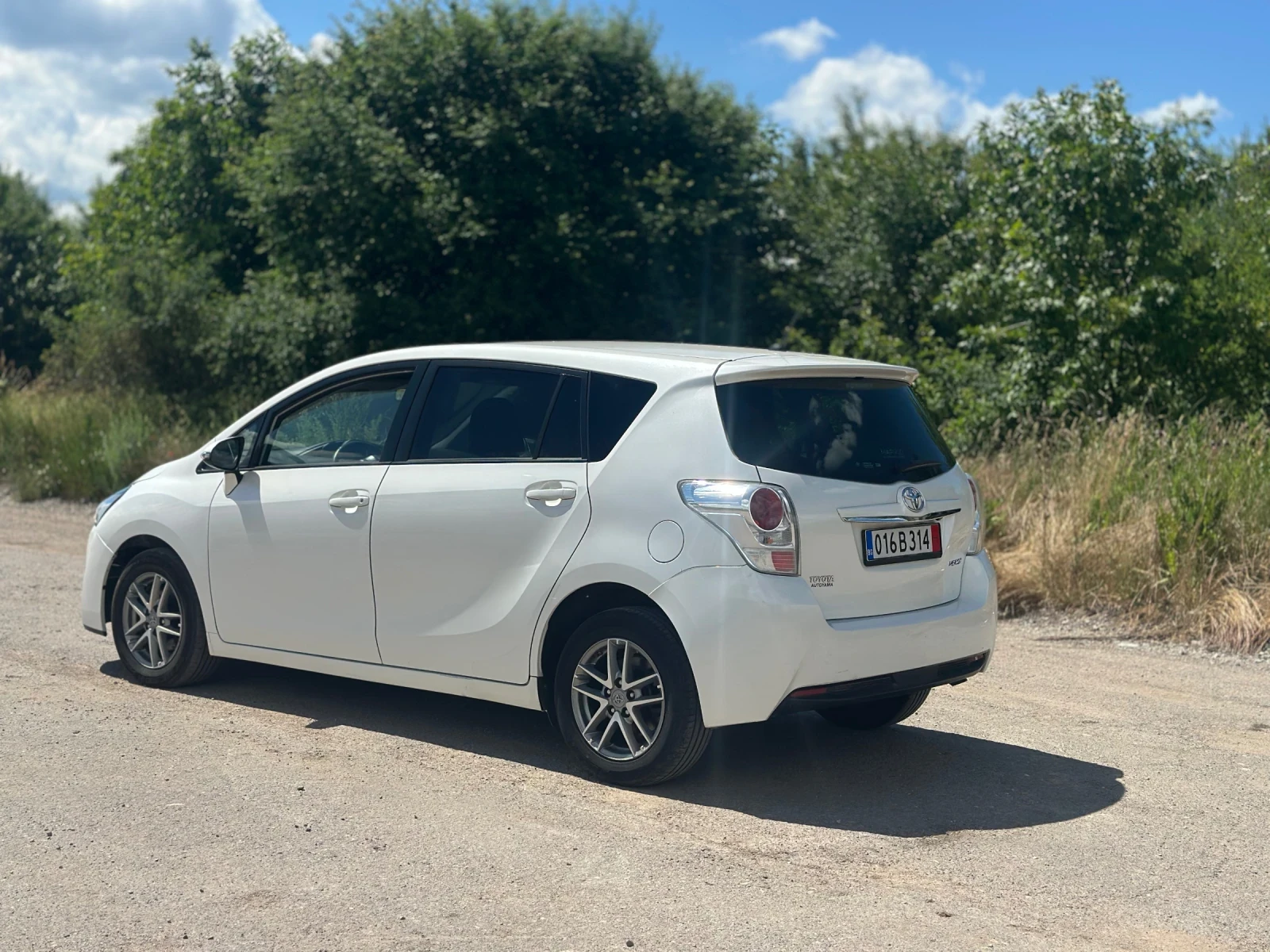 Toyota Verso Италия/Камера, снимка 4 - Автомобили и джипове - 54959562
