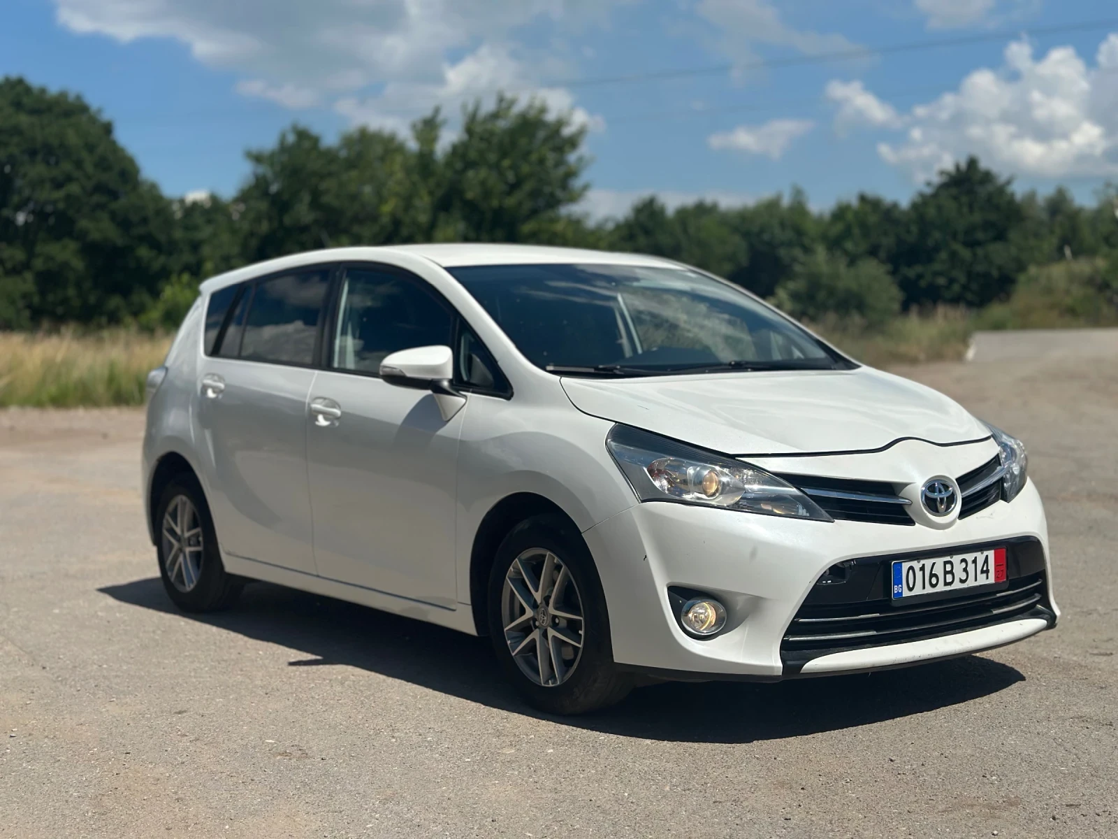 Toyota Verso Италия/Камера