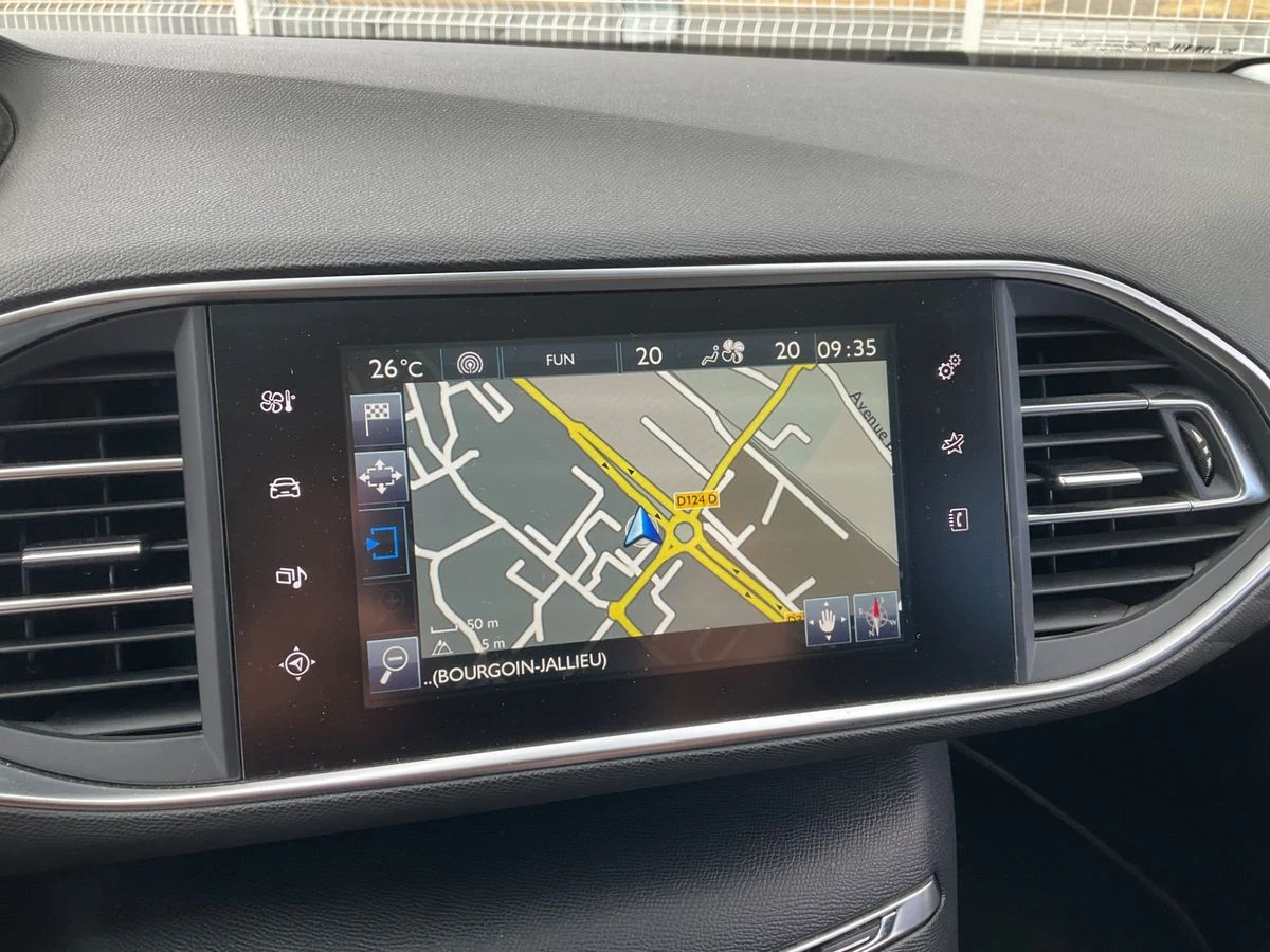 Peugeot 308 2.0 Blue-HDi* FELINE, снимка 13 - Автомобили и джипове - 55412040