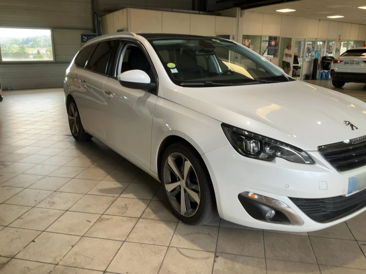Peugeot 308 2.0 Blue-HDi* FELINE, снимка 5 - Автомобили и джипове - 55412040