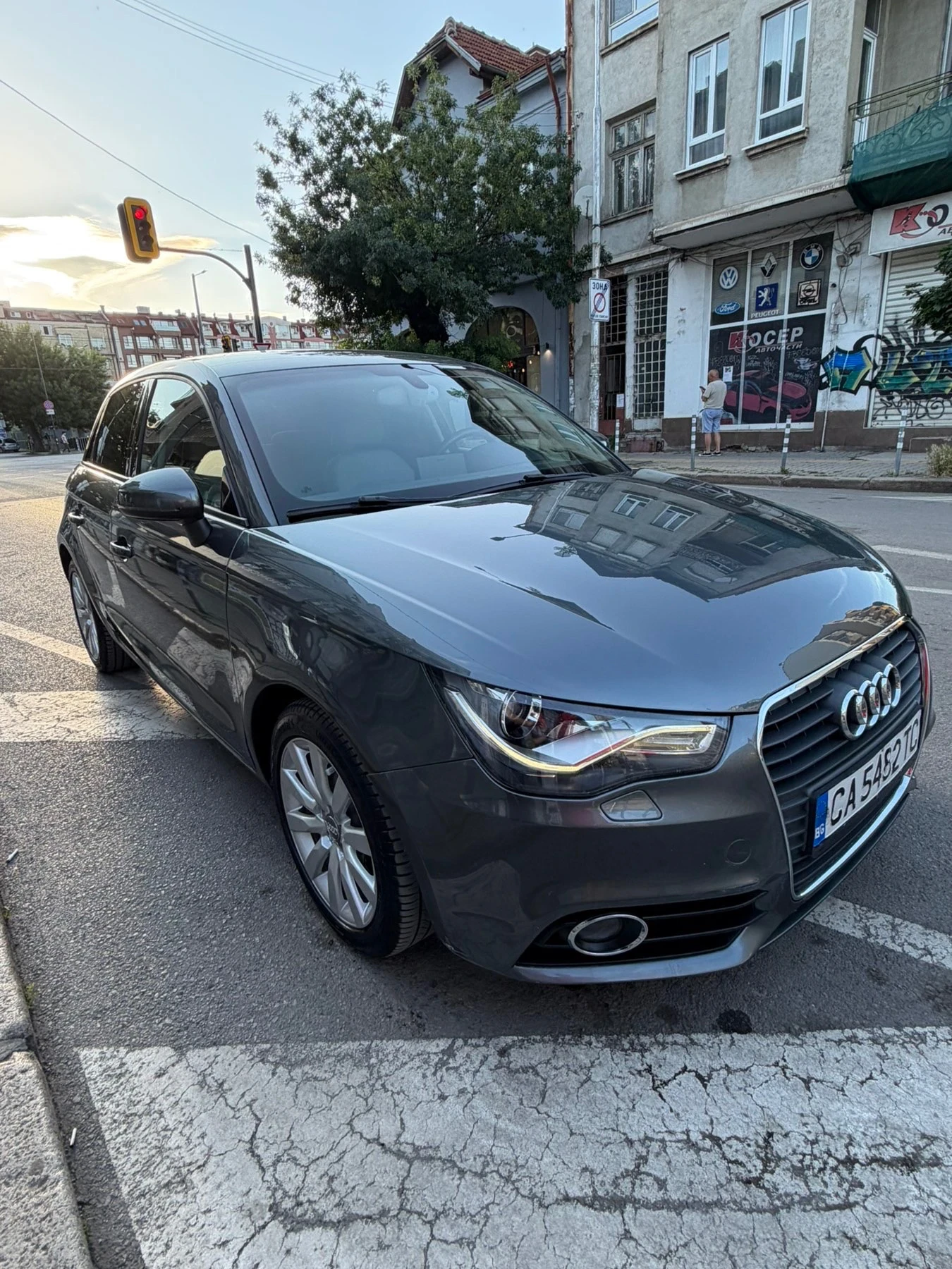 Audi A1 Sportback, снимка 2 - Автомобили и джипове - 55606642