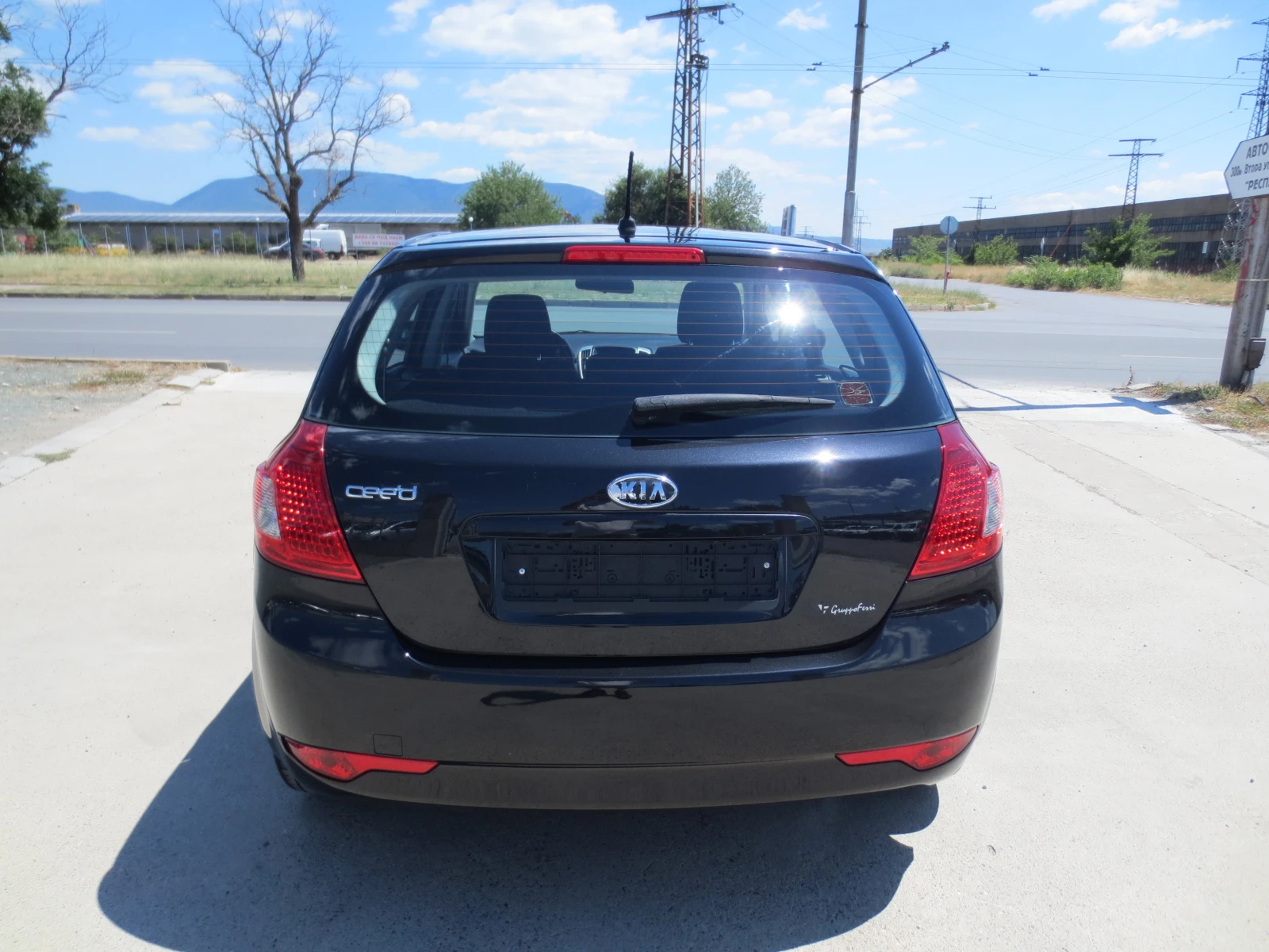 Kia Ceed 1.4 i, снимка 6 - Автомобили и джипове - 55624755