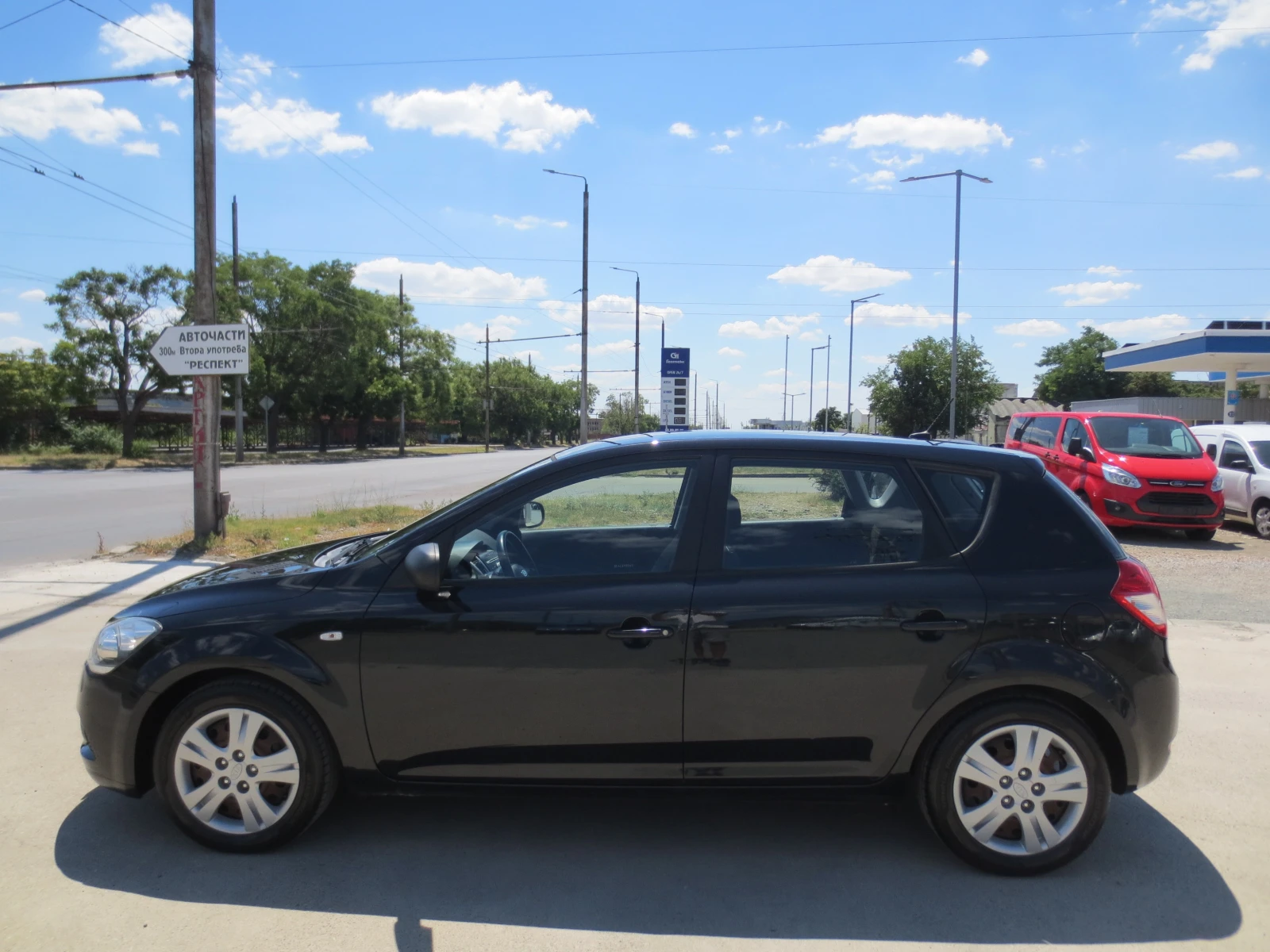 Kia Ceed 1.4 i, снимка 8 - Автомобили и джипове - 55624755