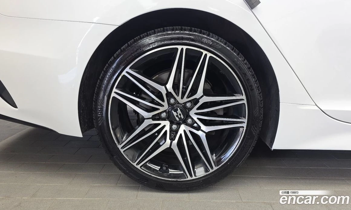 Kia Stinger 2.5 Platinum, снимка 5 - Автомобили и джипове - 55676744