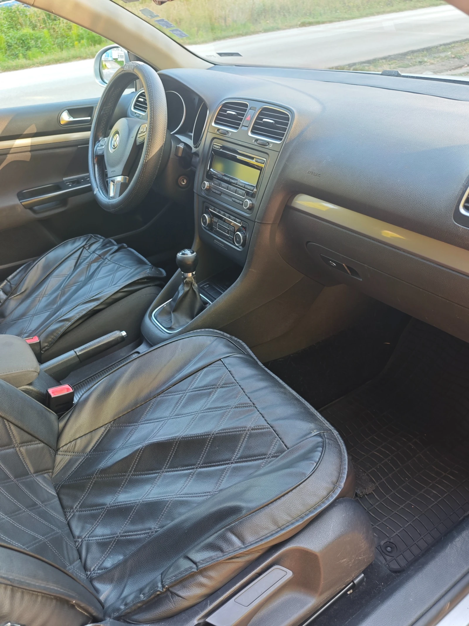VW Golf 1.6TDI РЕГИСТРИРАН, снимка 7 - Автомобили и джипове - 55939571