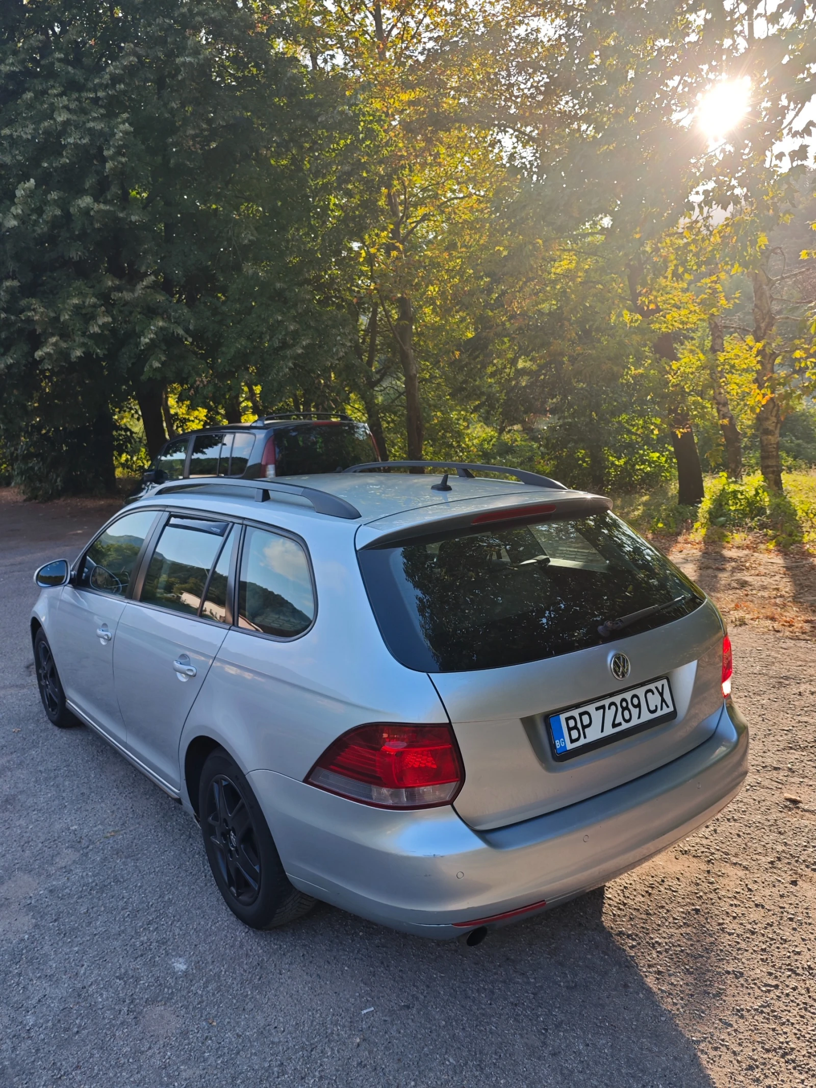 VW Golf 1.6TDI РЕГИСТРИРАН, снимка 11 - Автомобили и джипове - 55939571