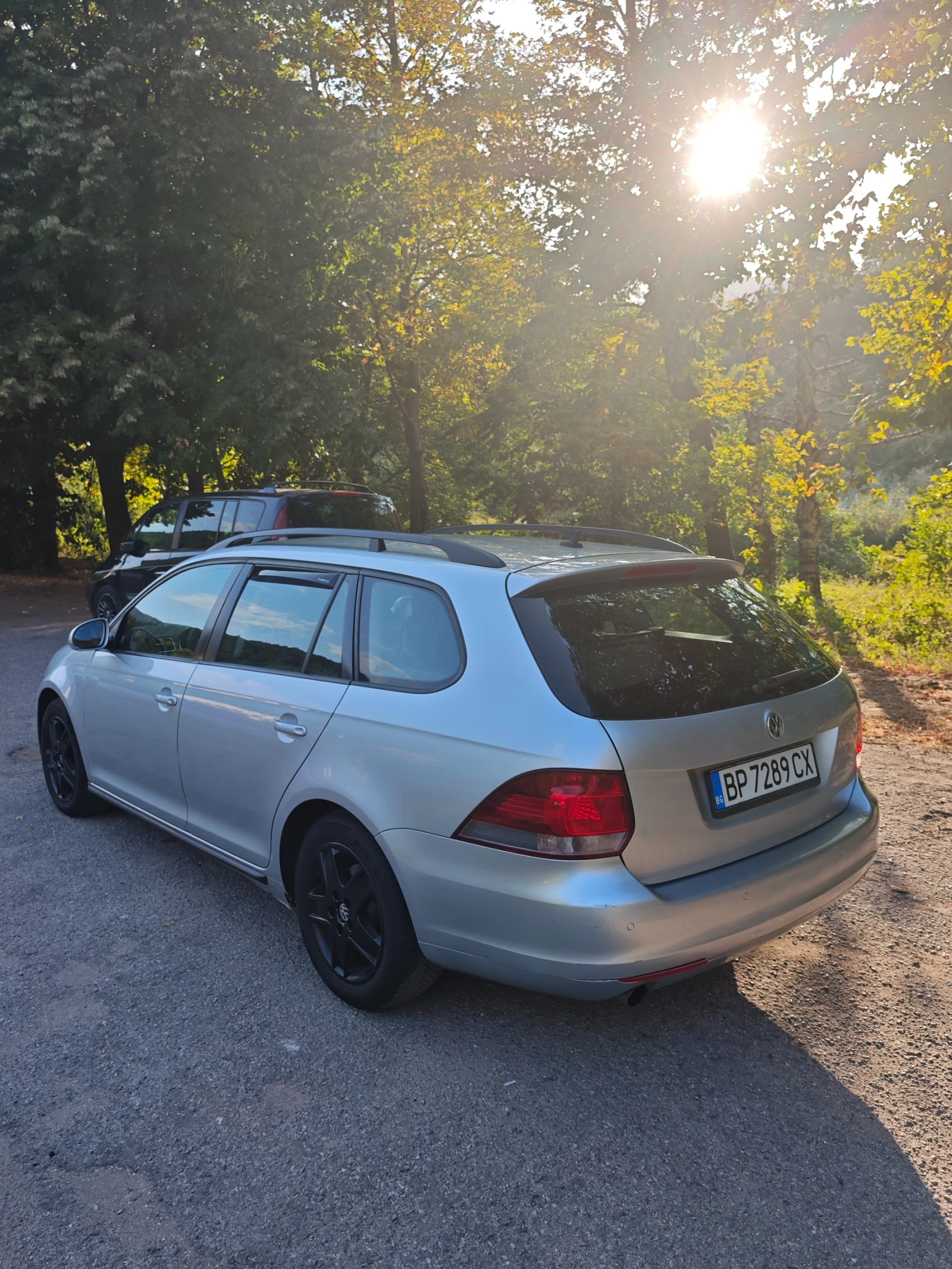 VW Golf 1.6TDI РЕГИСТРИРАН, снимка 5 - Автомобили и джипове - 55939571