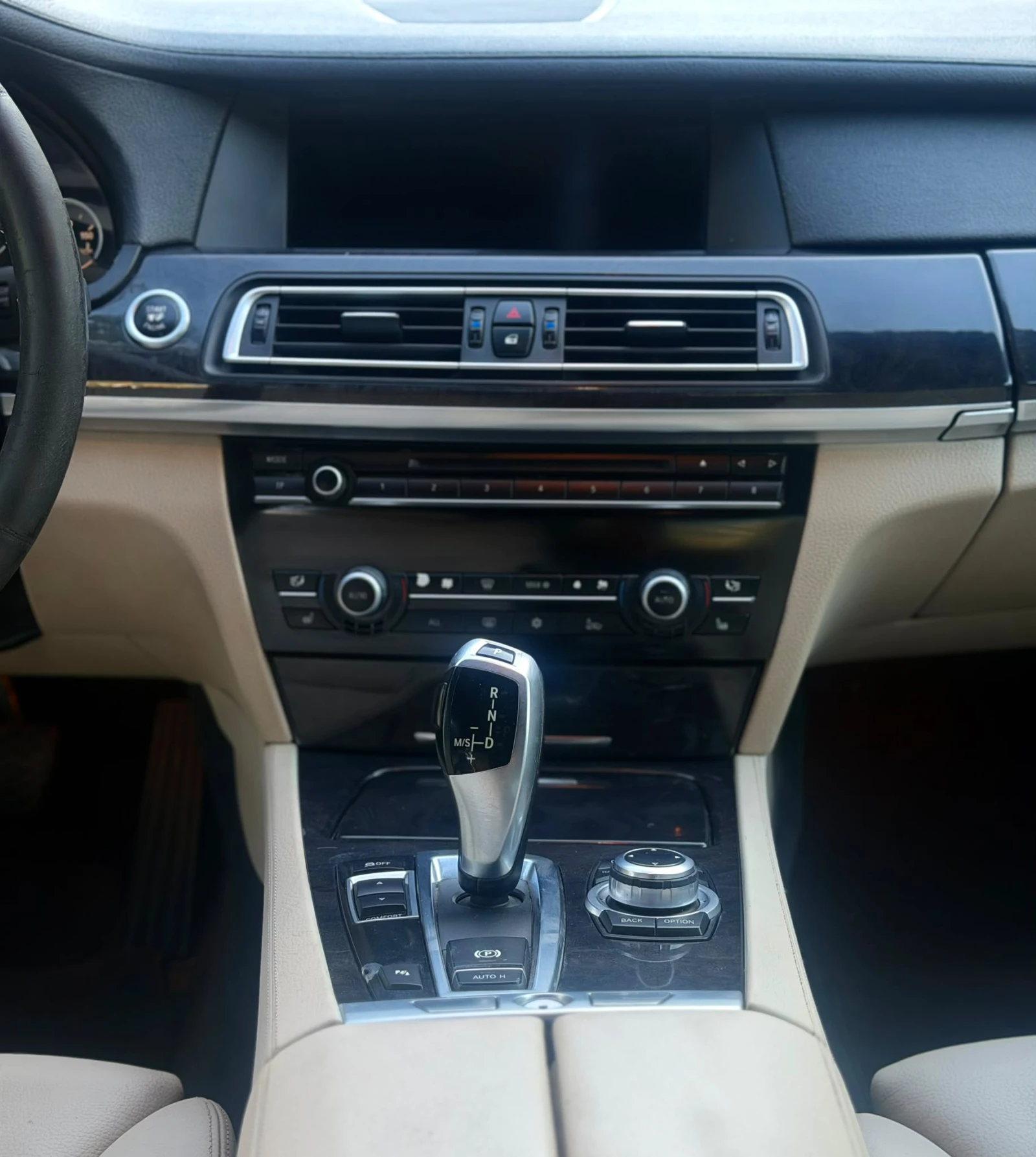BMW 730 Long/Individual FULL MAX, снимка 14 - Автомобили и джипове - 56073551