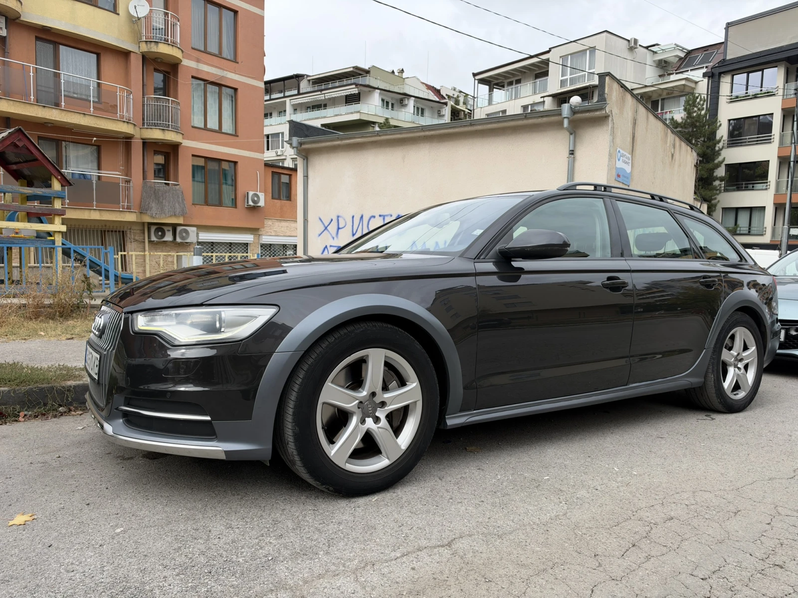 Audi A6 Allroad 3.0 BiTDI V6 (313 Hp) | Mobile.bg � ����������� 4