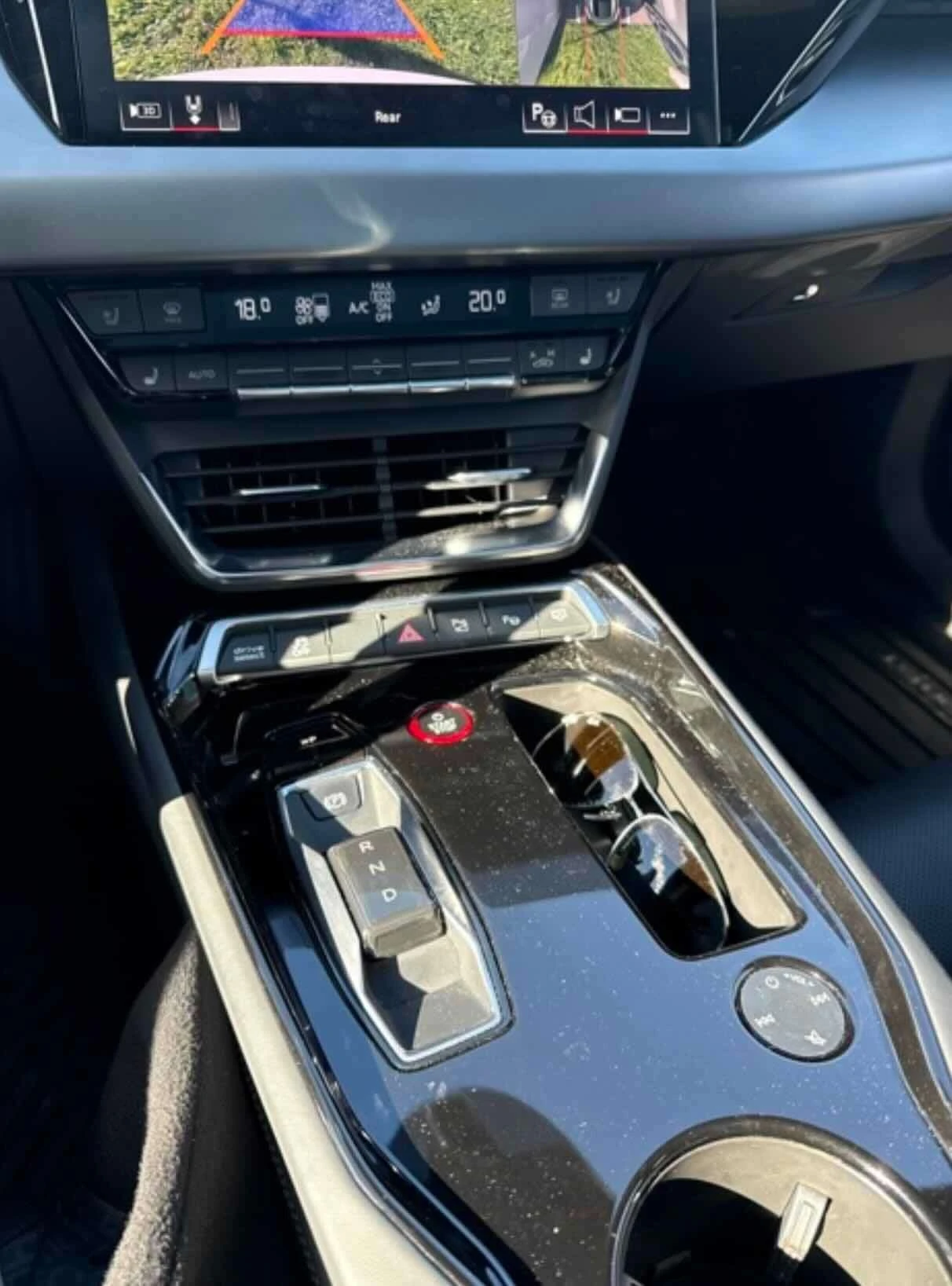Audi E-Tron GT * quattro * АВТОКРЕДИТ* , снимка 9 - Автомобили и джипове - 56633644