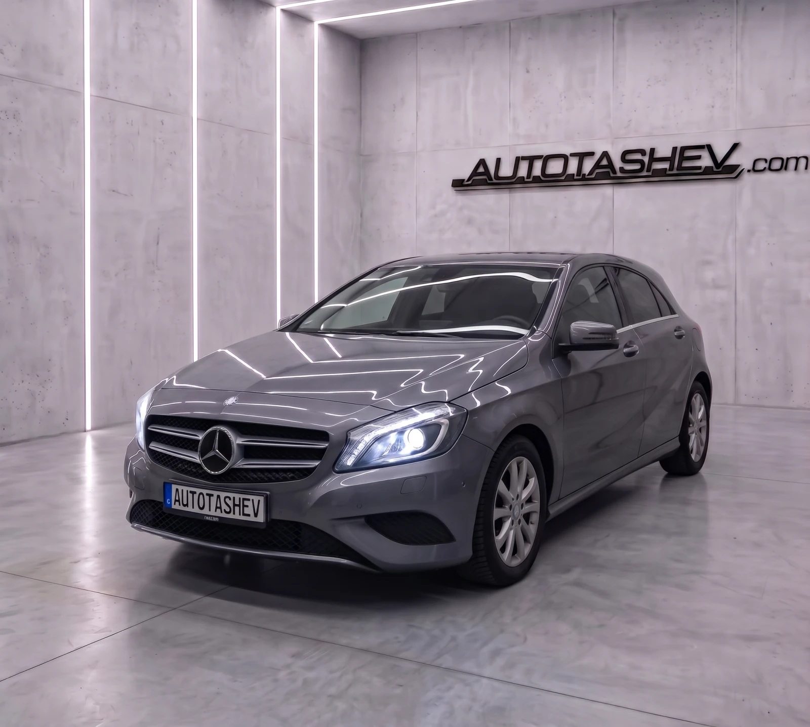 Mercedes-Benz A 180 АВТОМАТИК ALU КОЖА КАМЕРА КЛИМАТРОНИК ПАРКТРОНИК