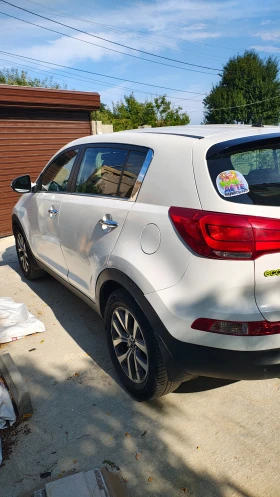 Kia Sportage 3 - 8500 € / 16624.56 лв. - 33756277 2