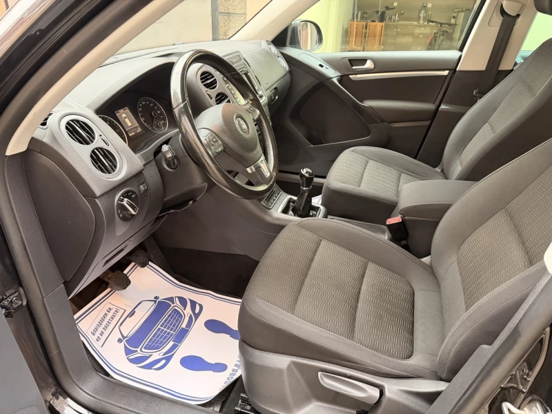 VW Tiguan Face!145000km!!!4x4, снимка 7 - Автомобили и джипове - 52891627