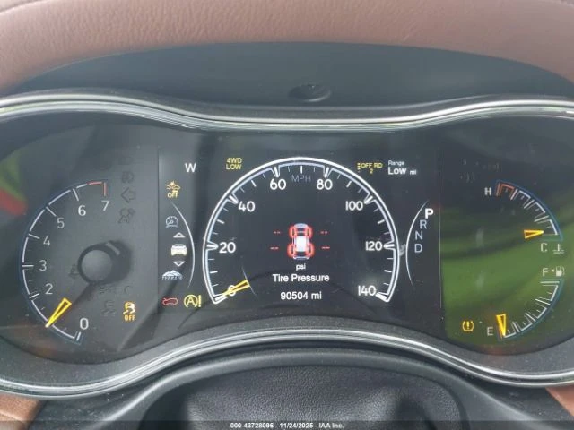 Jeep Grand cherokee SUMMIT 4x4  - изображение 9