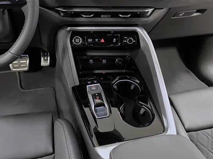 Audi Q5 e-hybrid Quattro = S-line = �������� | Mobile.bg � ����������� 10