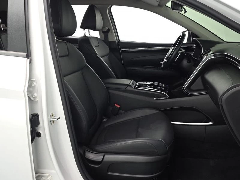 Hyundai Tucson 1.6 177 hp Automatic, снимка 11 - Автомобили и джипове - 55843366