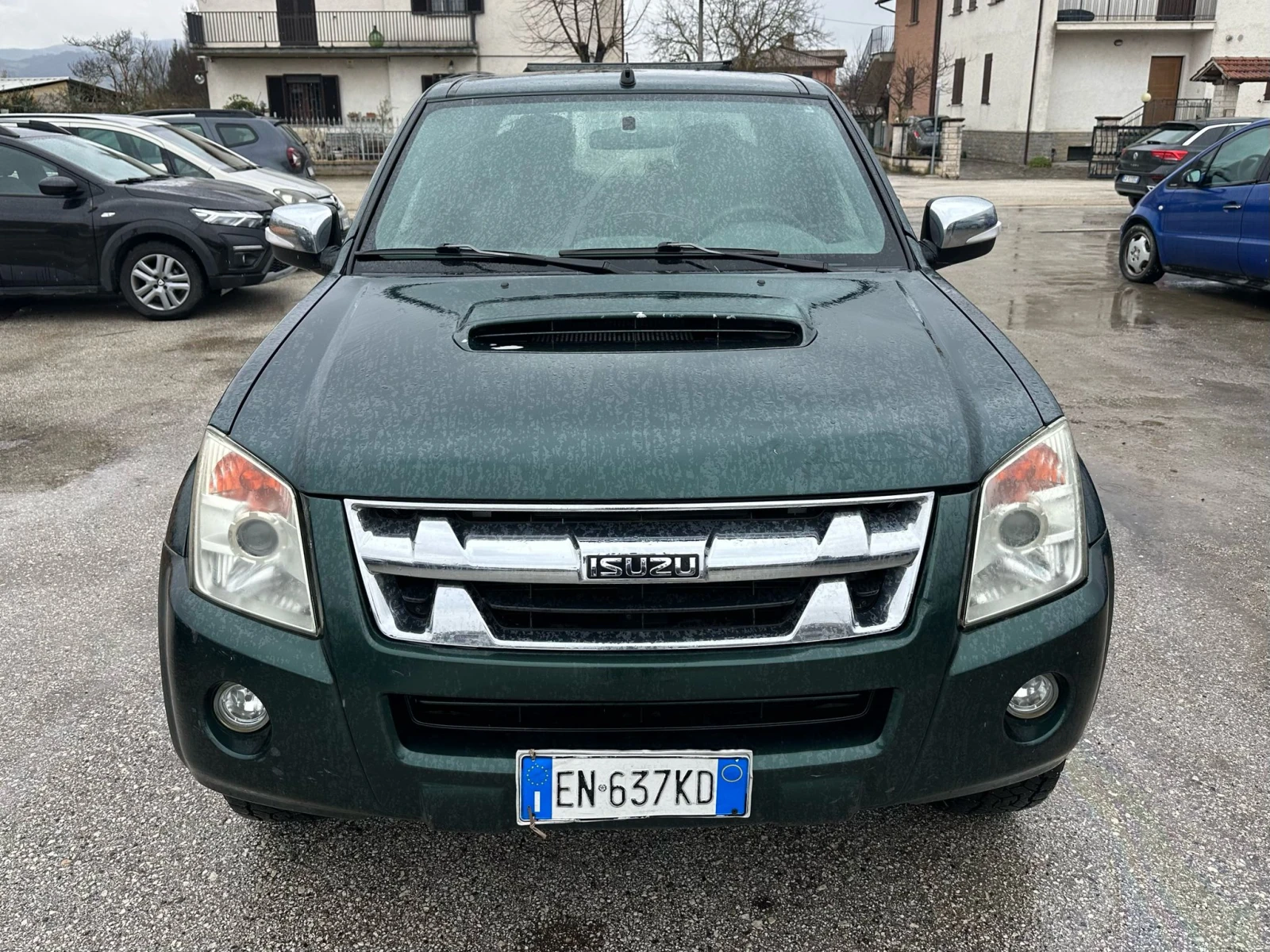 Isuzu D-max 3.0D тип мотор 4JJ1E4C-L, снимка 1