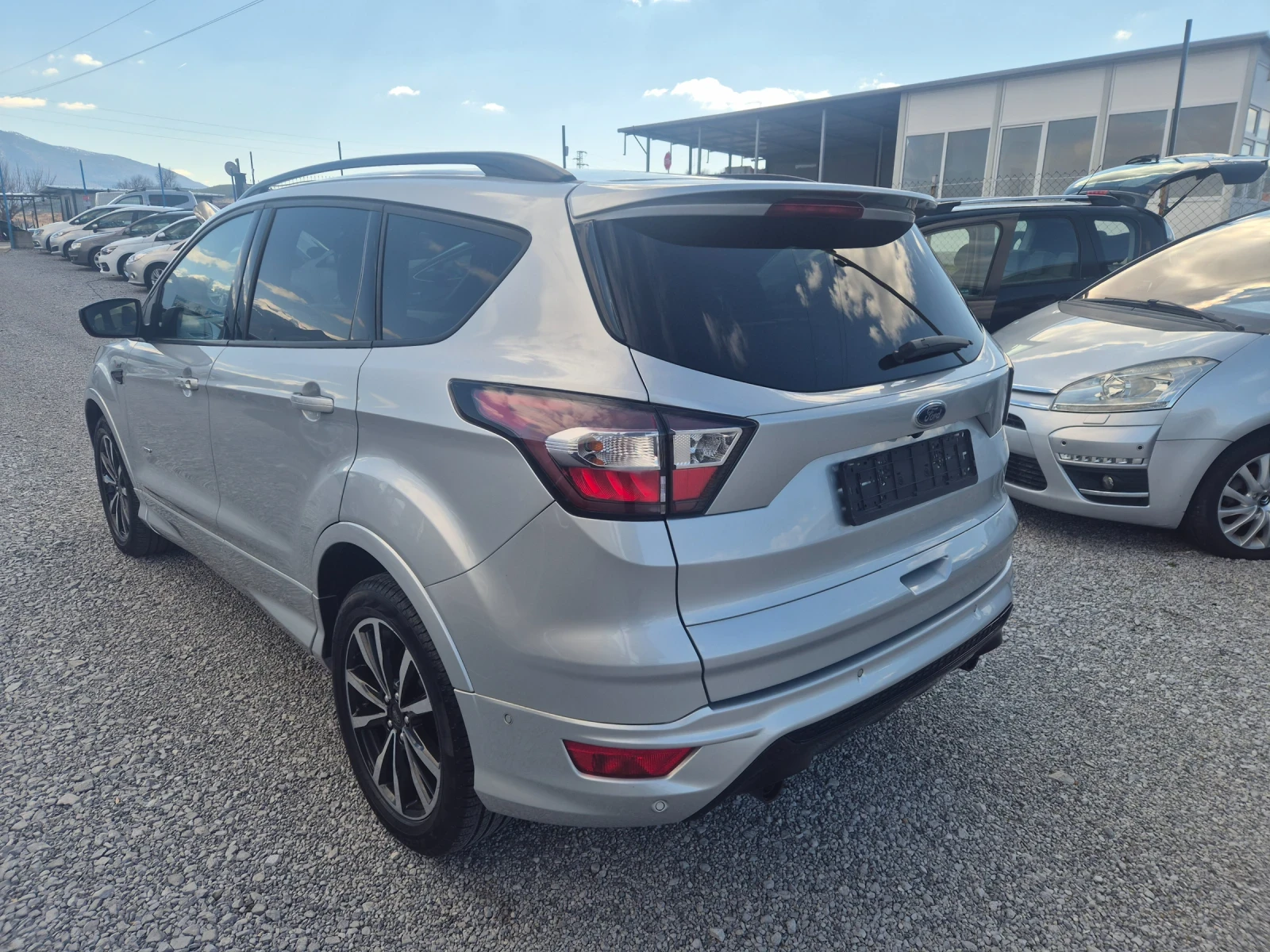 Ford Kuga 2.0 TDCI ST-line 4x4 - изображение 6