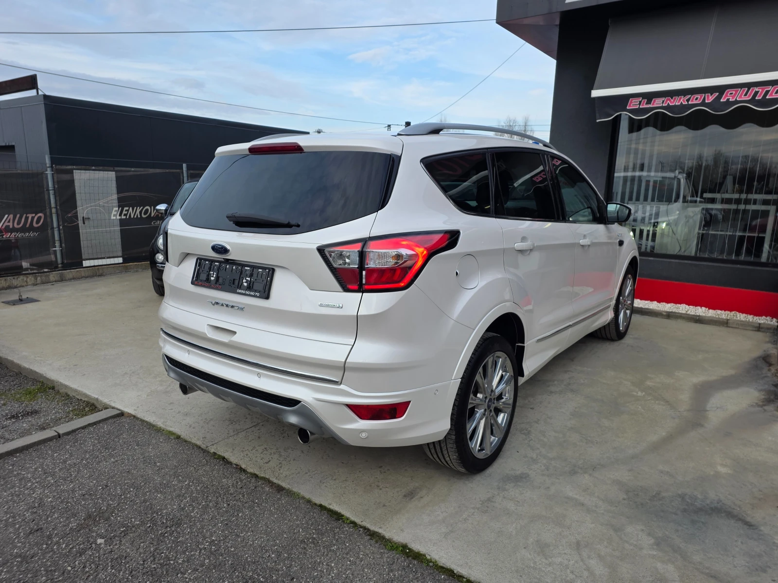 Ford Kuga VIGNALE 1.5I-182к.с EURO 6 АВТОМАТИК-ШВЕЙЦАРИЯ, снимка 8 - Автомобили и джипове - 54058523
