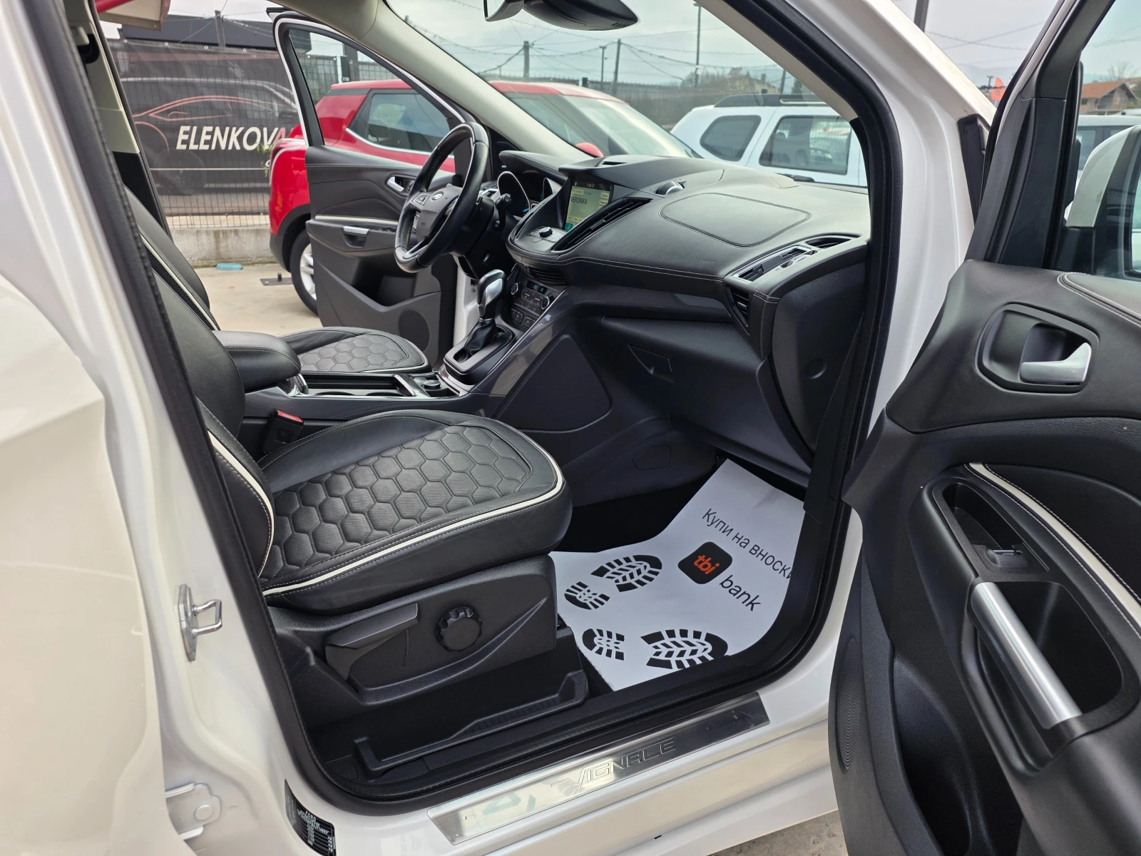 Ford Kuga VIGNALE 1.5I-182к.с EURO 6 АВТОМАТИК-ШВЕЙЦАРИЯ, снимка 14 - Автомобили и джипове - 54058523