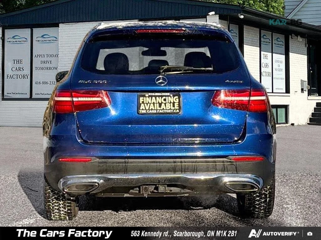 Mercedes-Benz GLC 300 * PANO * 4MATIC * Автокредит * (Цена до България), снимка 4 - Автомобили и джипове - 55302588