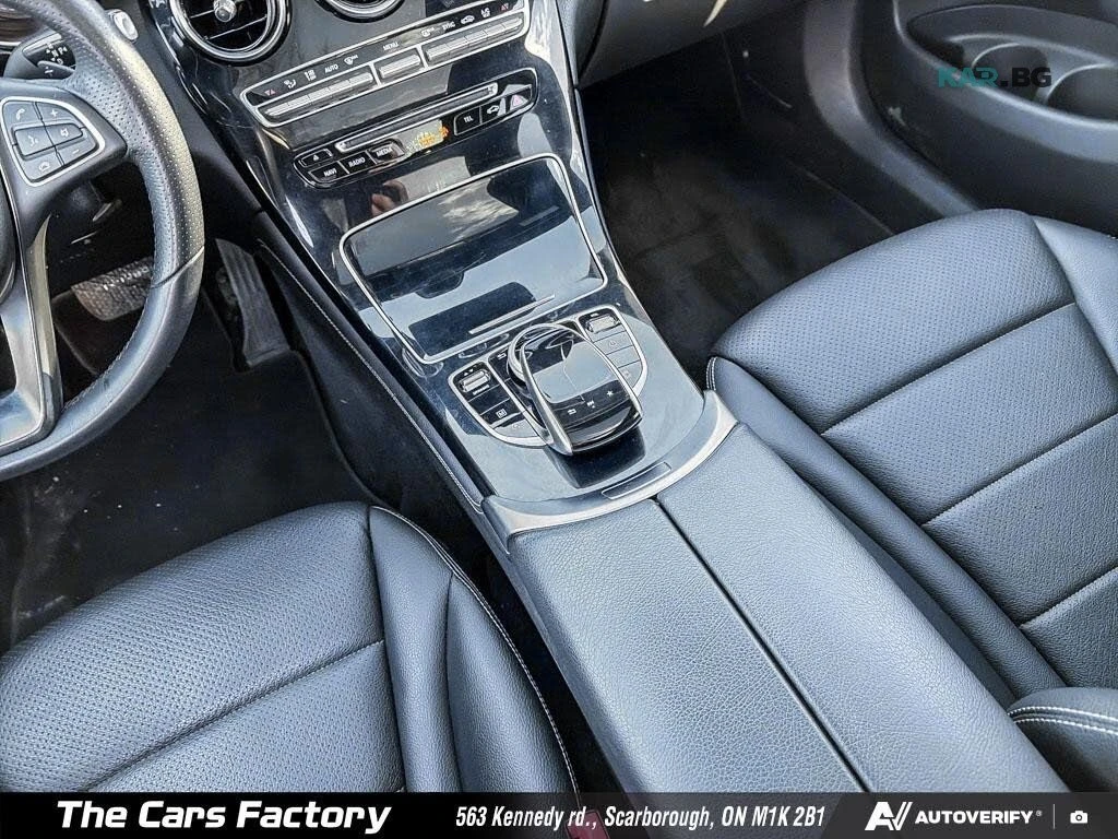 Mercedes-Benz GLC 300 * PANO * 4MATIC * Автокредит * (Цена до България), снимка 11 - Автомобили и джипове - 55302588
