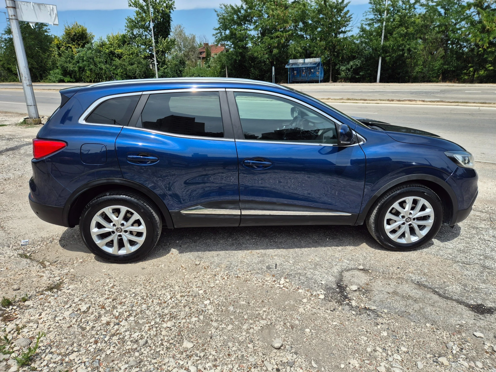 Renault Kadjar 1.5DCI NAVI, LED, KOJA, снимка 7 - Автомобили и джипове - 55431431