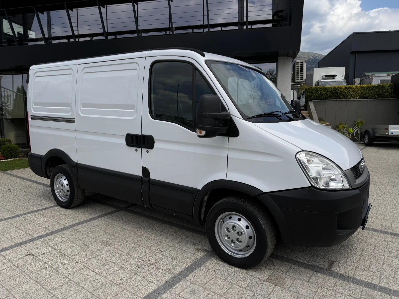 Iveco Daily 35S13 Клима  - изображение 2