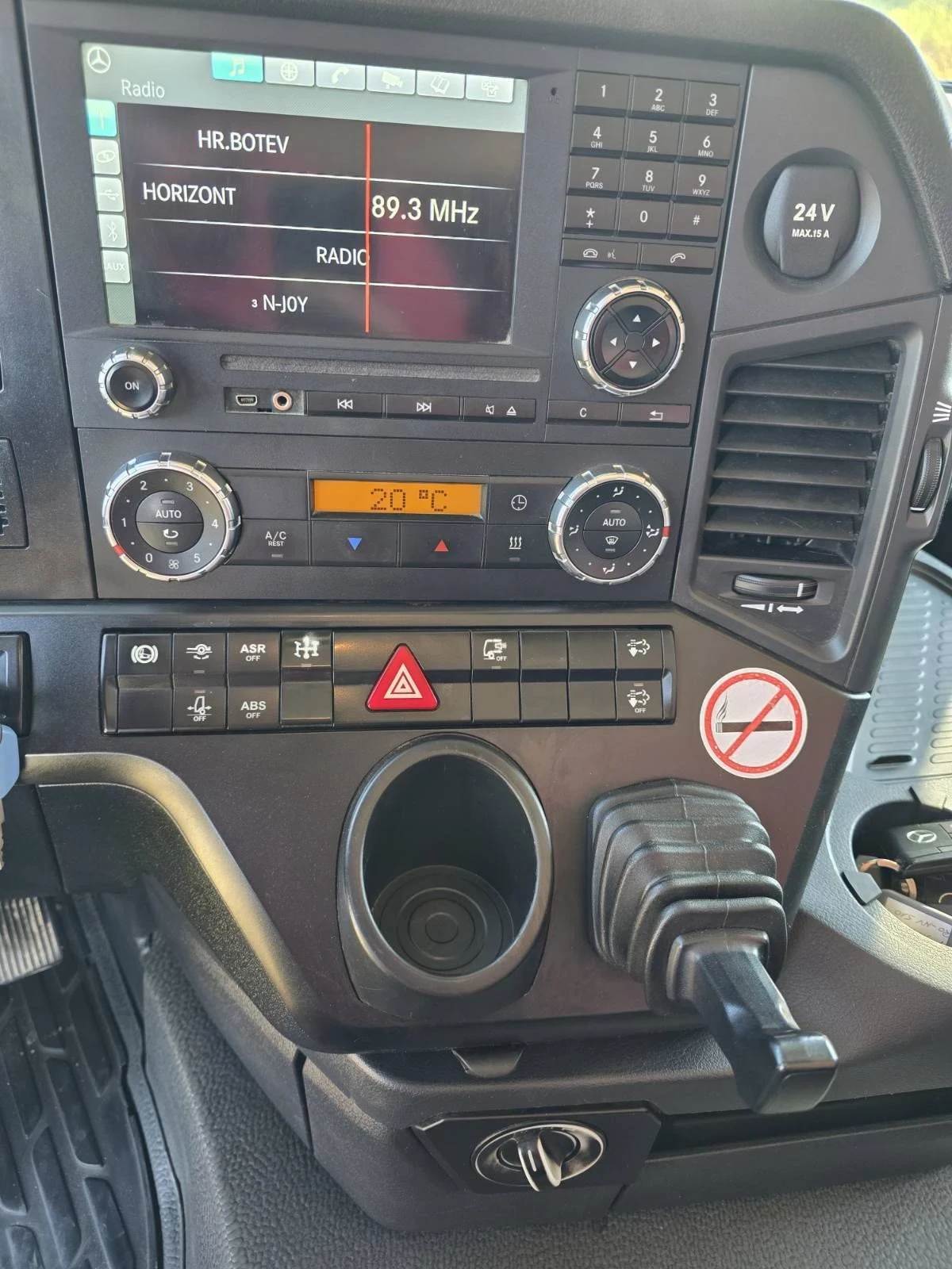 Mercedes-Benz Arocs 4151, снимка 6 - Камиони - 54676939